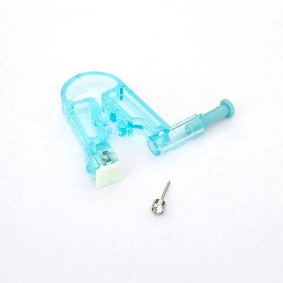 Disposable Ear Piercing Tool – Sterile 5-Piece Combo